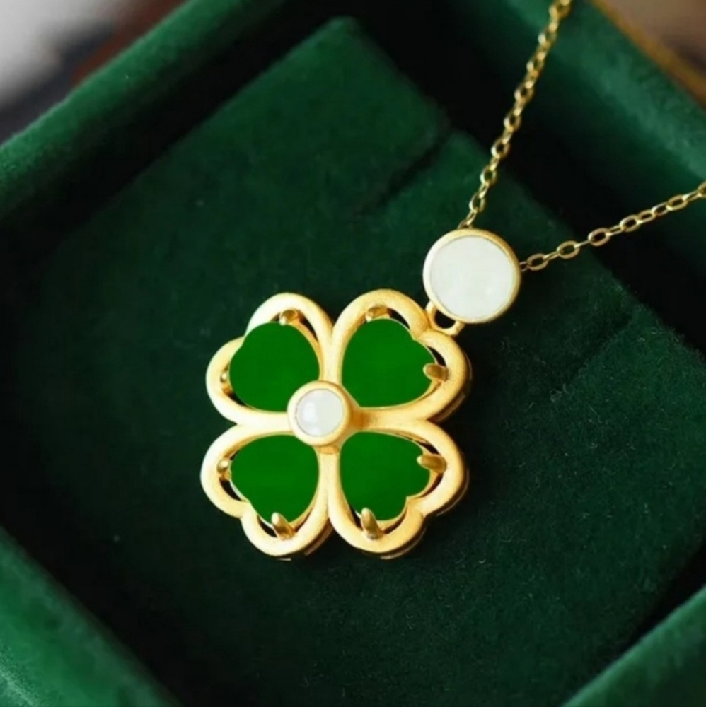 Natural Hetian Jade Clover Pendant Necklace